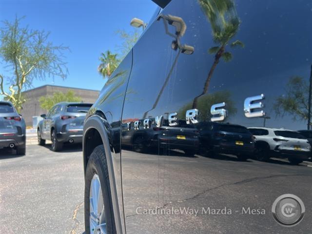 used 2023 Chevrolet Traverse car, priced at $29,999
