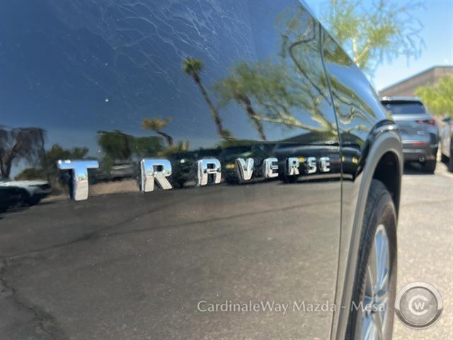 used 2023 Chevrolet Traverse car, priced at $29,999