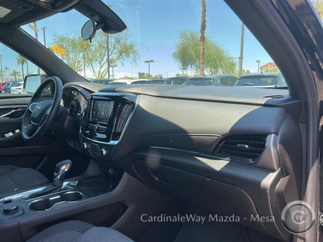 used 2023 Chevrolet Traverse car, priced at $29,999