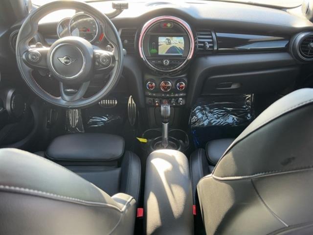 used 2019 MINI Hardtop car, priced at $19,999