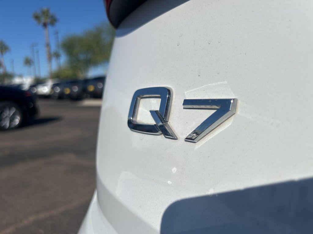 used 2021 Audi Q7 car, priced at $27,999