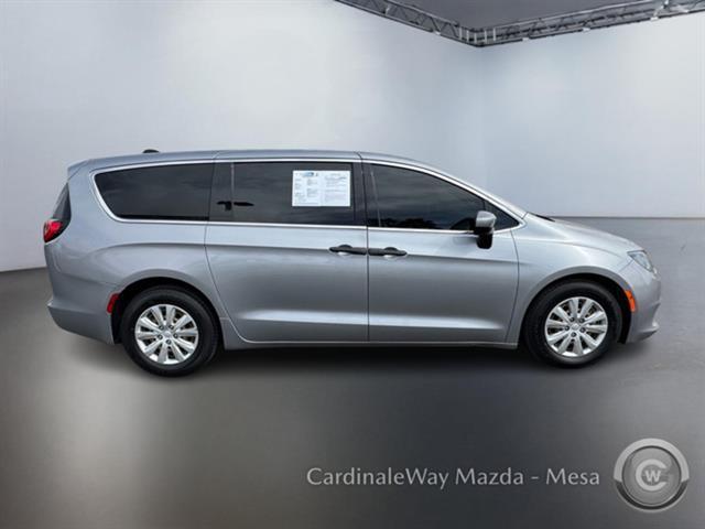 used 2018 Chrysler Pacifica car, priced at $13,999