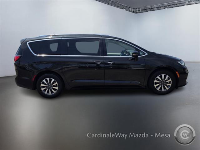 used 2021 Chrysler Pacifica car, priced at $18,280