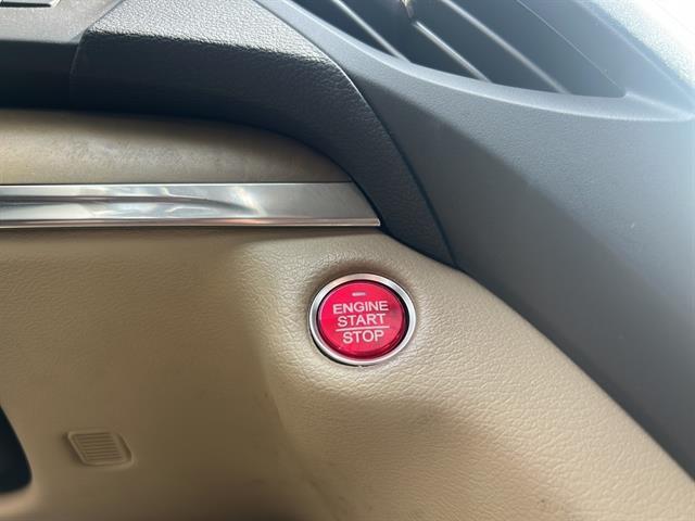 used 2020 Acura MDX car, priced at $28,999