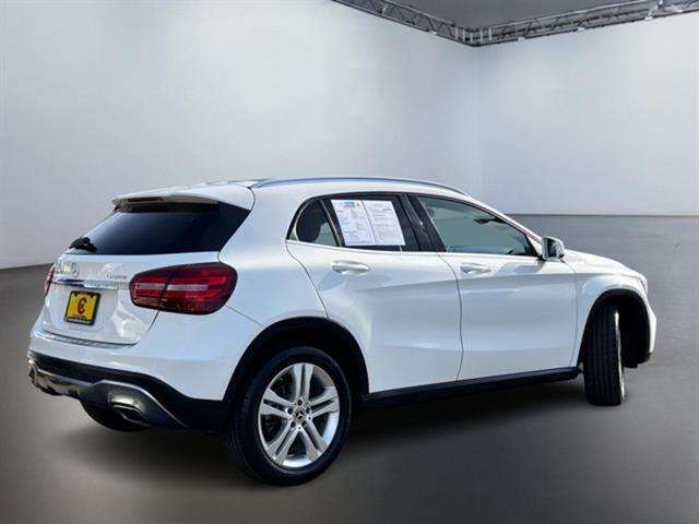 used 2020 Mercedes-Benz GLA 250 car, priced at $18,999