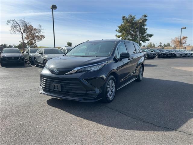 used 2023 Toyota Sienna car, priced at $39,999