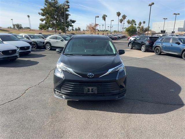 used 2023 Toyota Sienna car, priced at $39,999