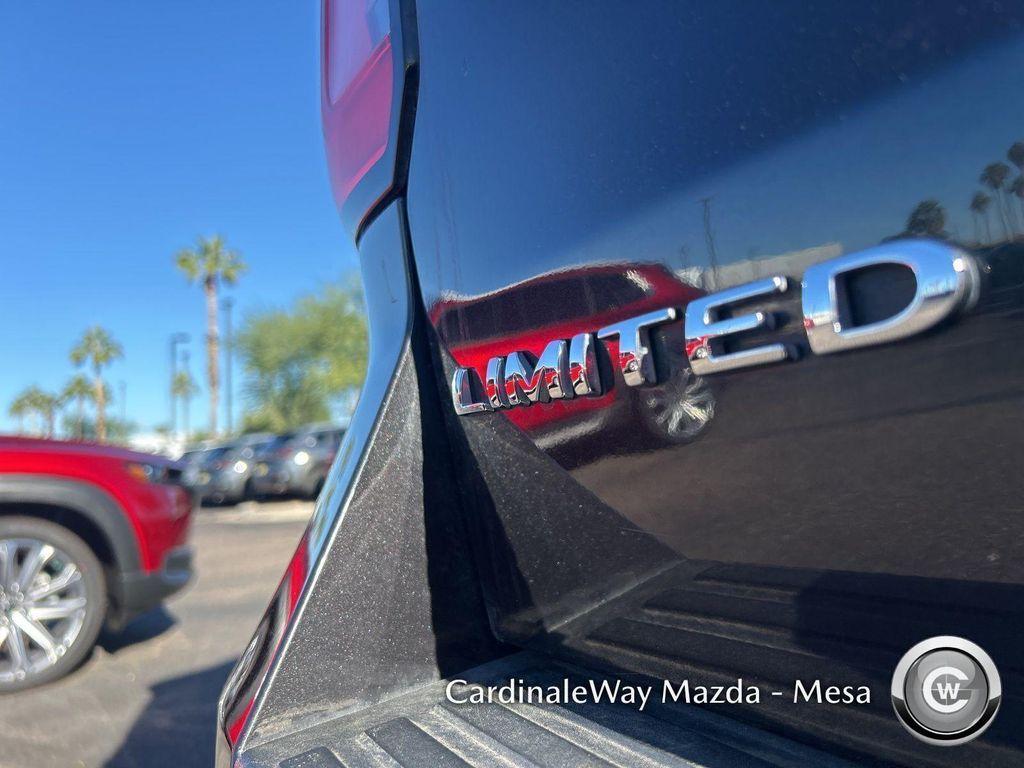 used 2024 Ford Expedition car, priced at $41,914