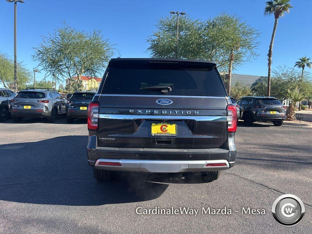 used 2024 Ford Expedition car, priced at $41,914