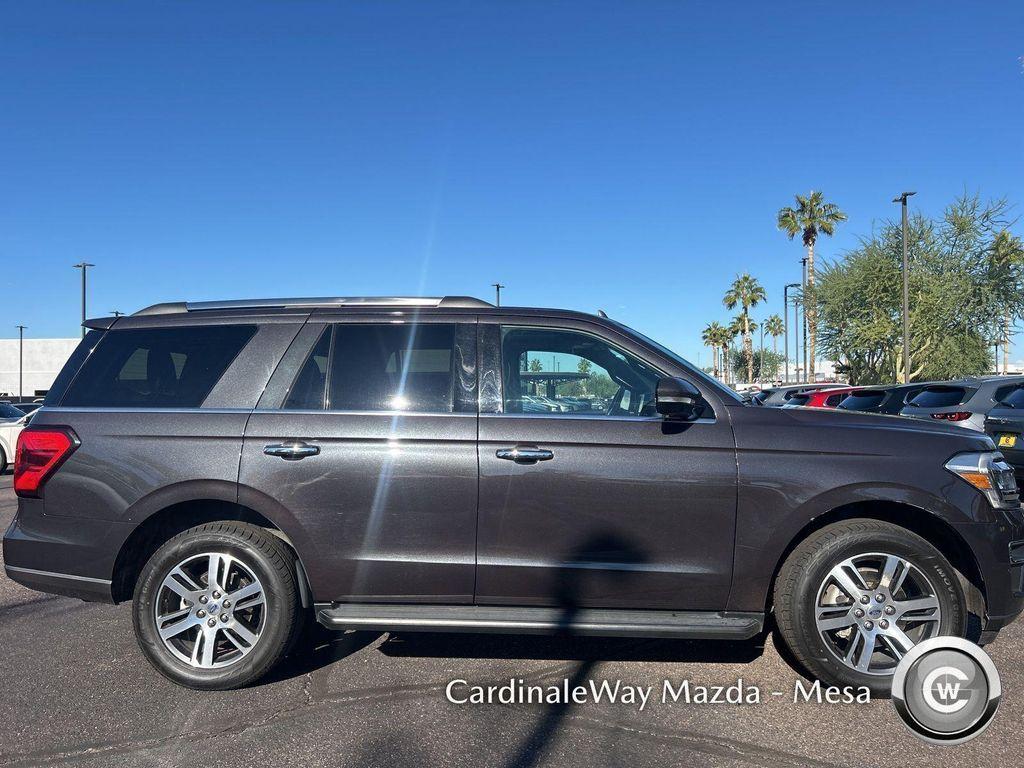used 2024 Ford Expedition car, priced at $41,914
