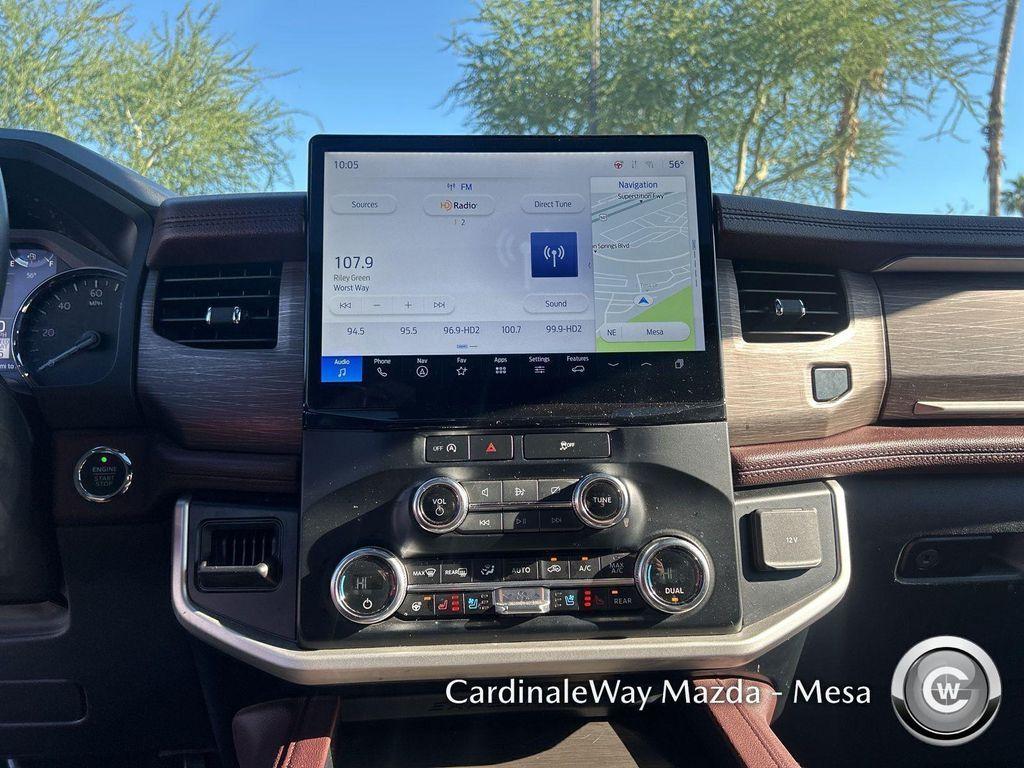 used 2024 Ford Expedition car, priced at $41,914