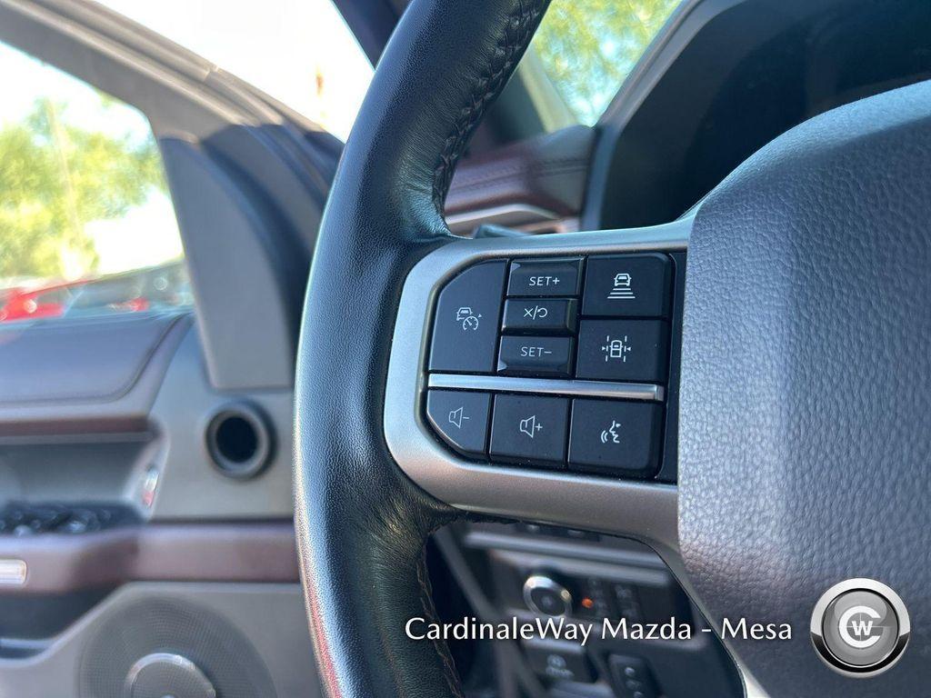 used 2024 Ford Expedition car, priced at $41,914