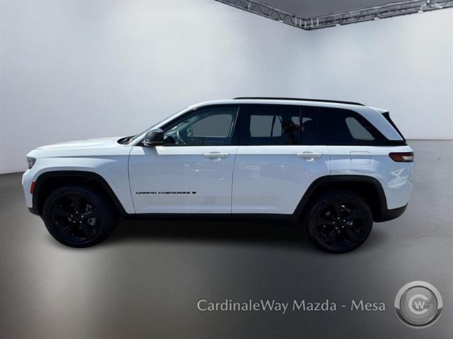 used 2023 Jeep Grand Cherokee car, priced at $28,999