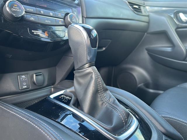 used 2017 Nissan Rogue car, priced at $17,999