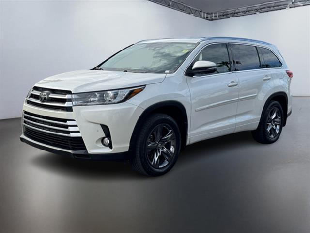 used 2017 Toyota Highlander car, priced at $25,999