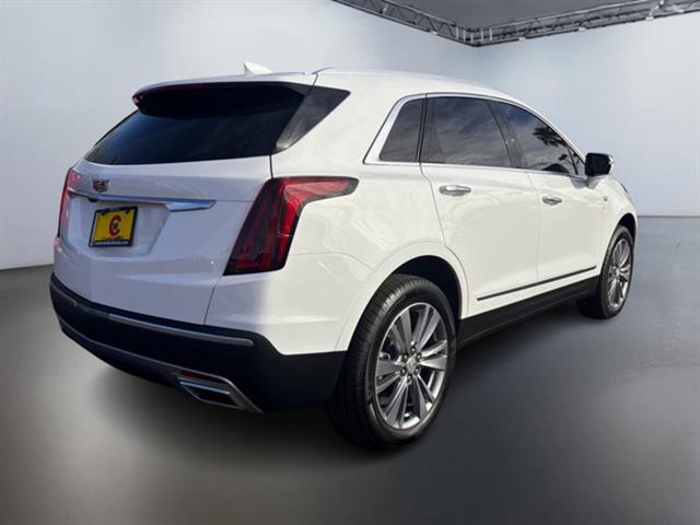 used 2024 Cadillac XT5 car, priced at $39,999