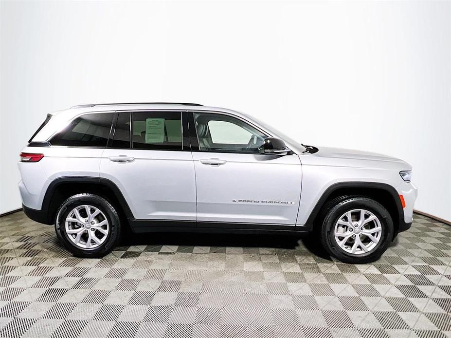 used 2022 Jeep Grand Cherokee car, priced at $32,000