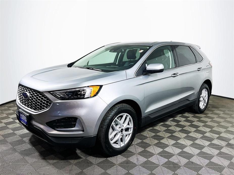 used 2024 Ford Edge car, priced at $32,000