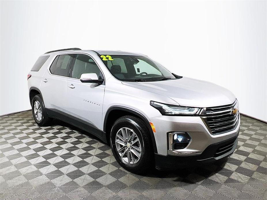 used 2022 Chevrolet Traverse car, priced at $27,500