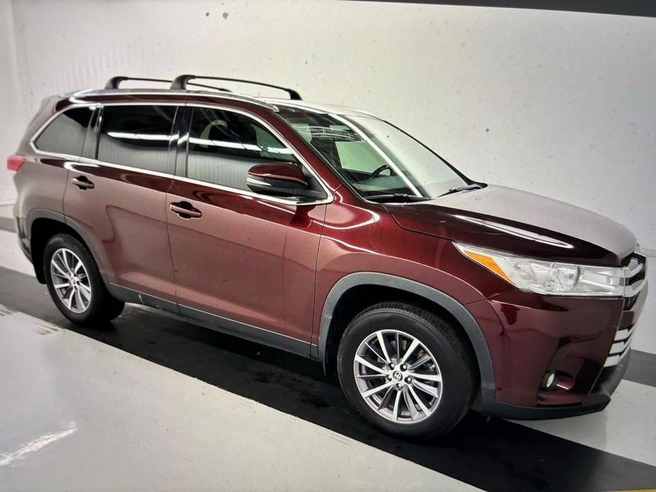 used 2019 Toyota Highlander car