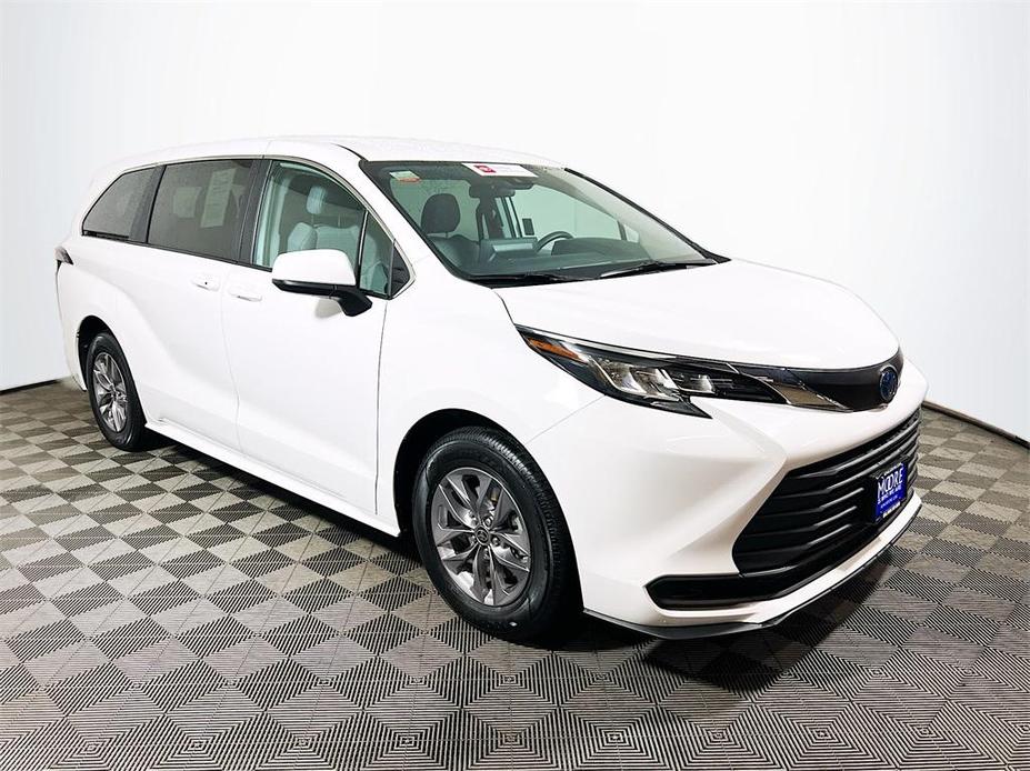 used 2023 Toyota Sienna car, priced at $40,200