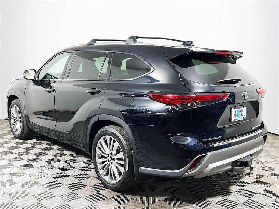 used 2022 Toyota Highlander car, priced at $43,000