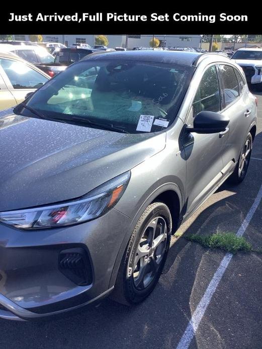 used 2023 Ford Escape car, priced at $26,000