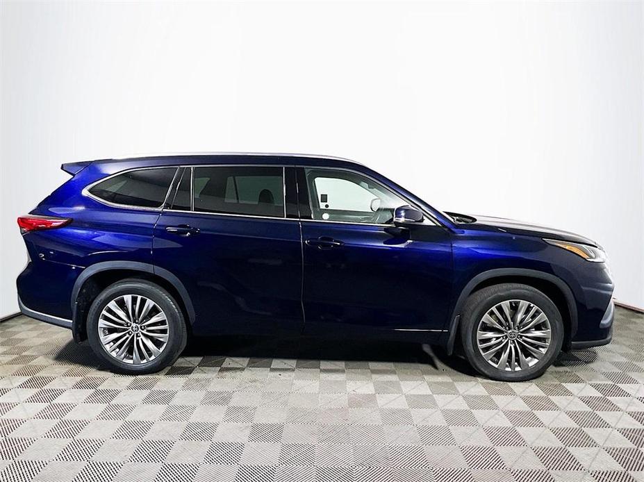 used 2021 Toyota Highlander car, priced at $40,300