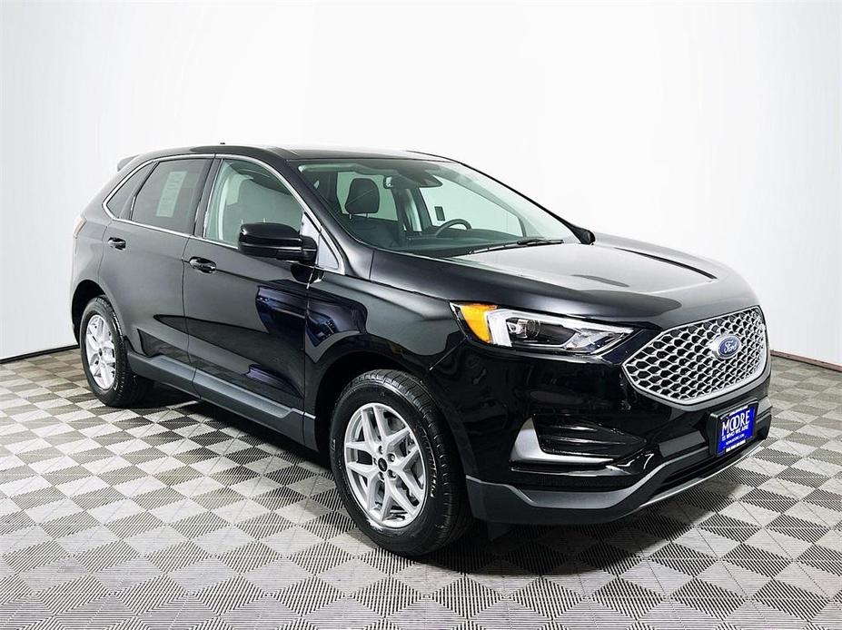 used 2024 Ford Edge car, priced at $35,705