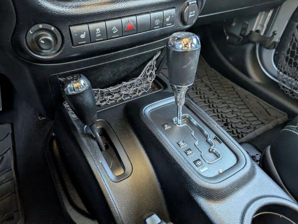 used 2013 Jeep Wrangler Unlimited car, priced at $16,987