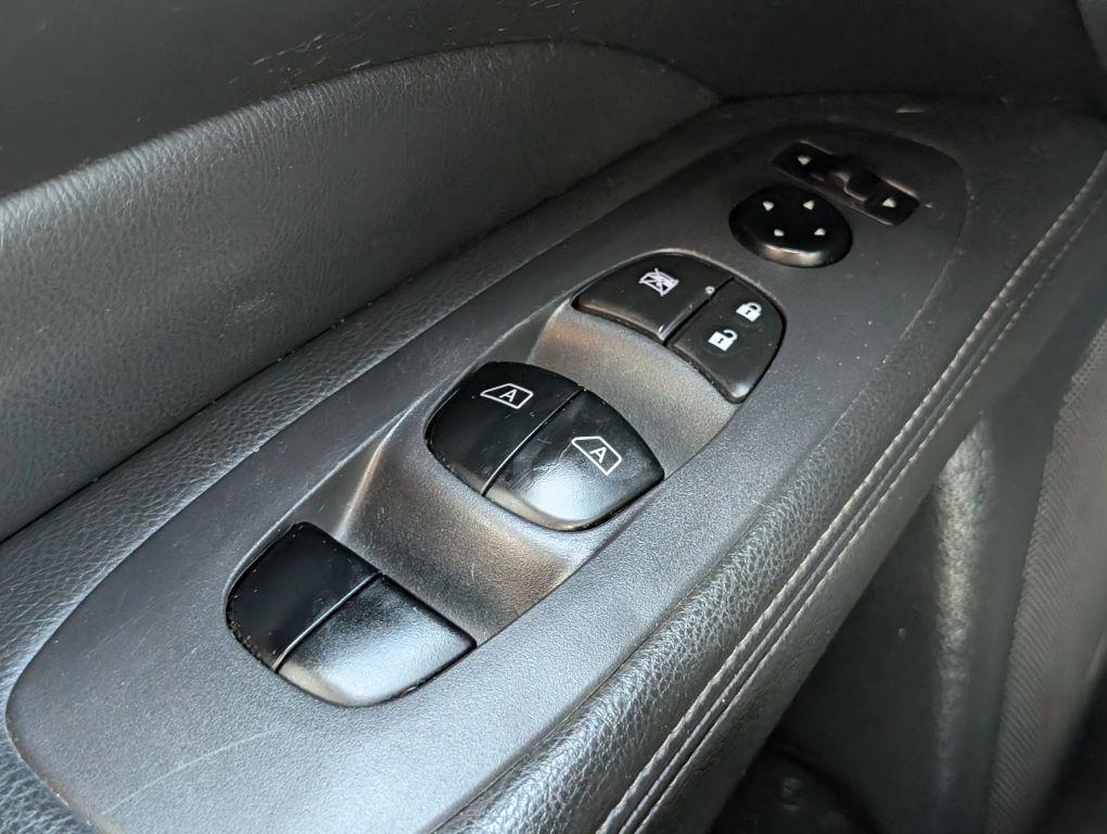 used 2020 Nissan Pathfinder car, priced at $13,787