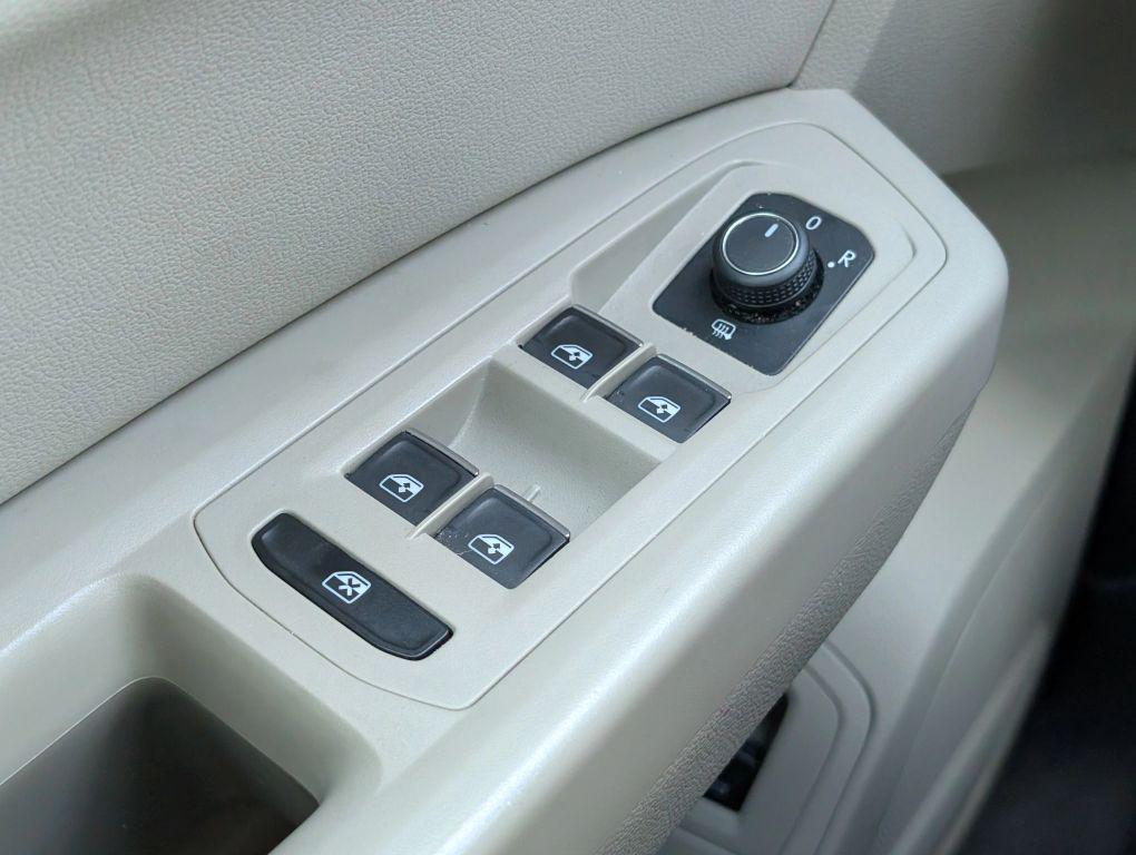 used 2019 Volkswagen Atlas car, priced at $14,987