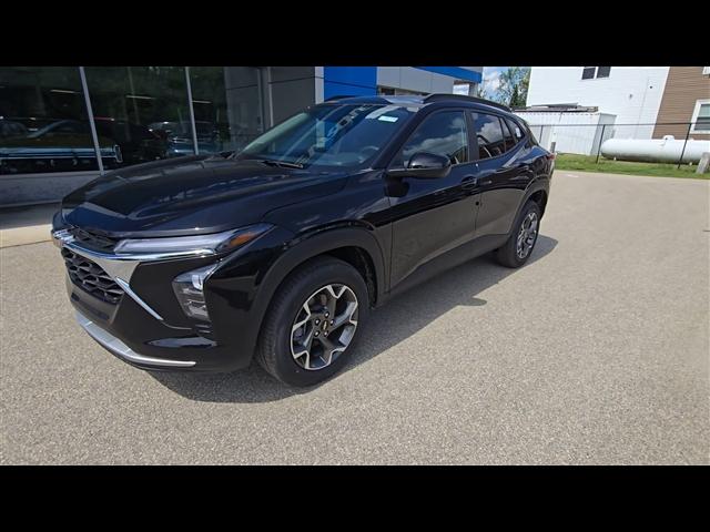 new 2025 Chevrolet Trax car, priced at $24,690
