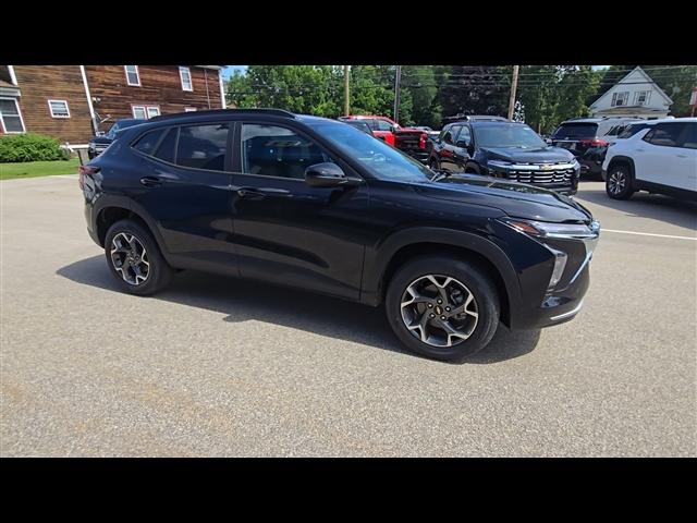 new 2025 Chevrolet Trax car, priced at $24,690