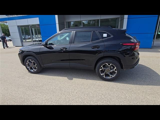 new 2025 Chevrolet Trax car, priced at $24,690