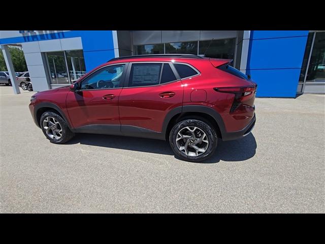 new 2025 Chevrolet Trax car, priced at $24,095