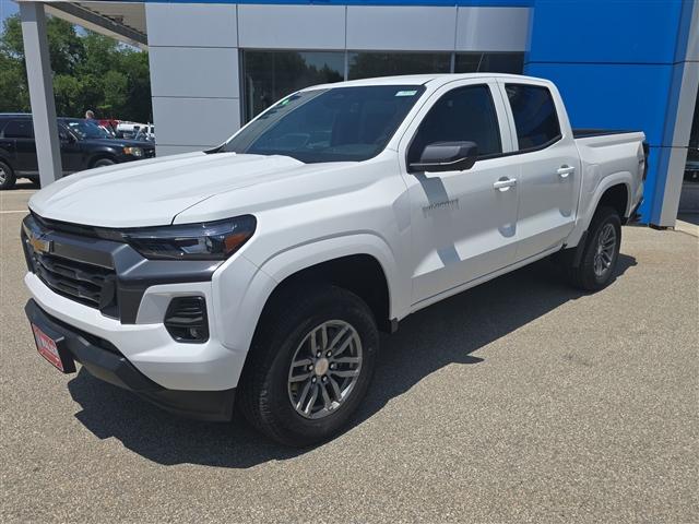 new 2025 Chevrolet Colorado car, priced at $43,365