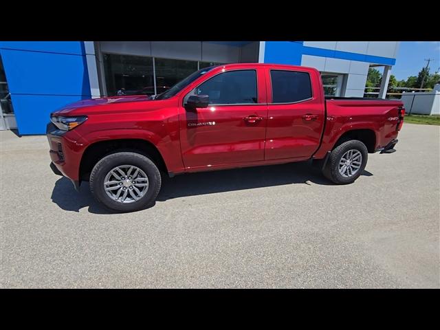 new 2025 Chevrolet Colorado car, priced at $43,860