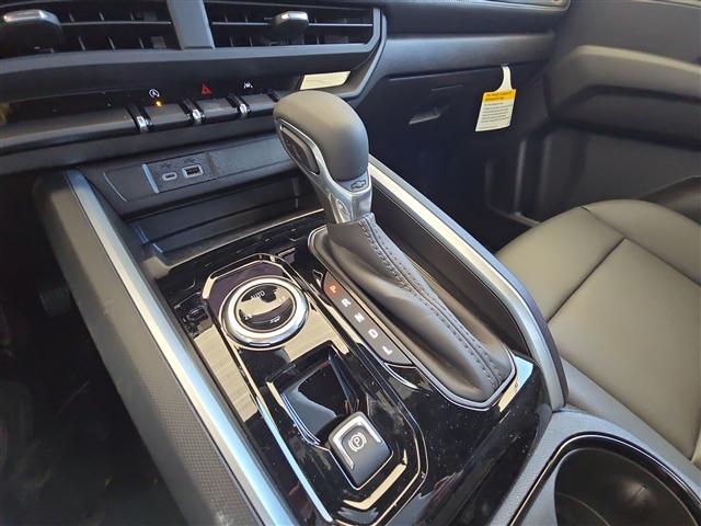 new 2025 Chevrolet Colorado car, priced at $43,860