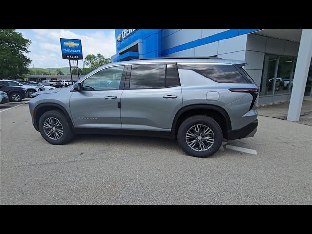 new 2025 Chevrolet Traverse car, priced at $45,195