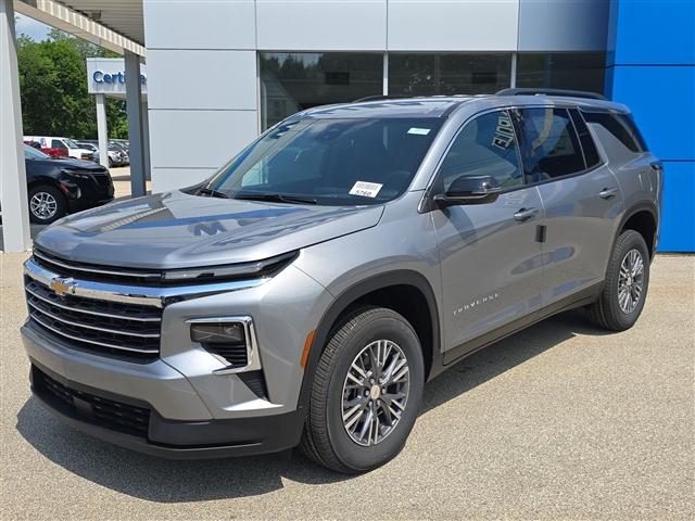 new 2025 Chevrolet Traverse car, priced at $45,195
