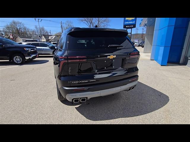 new 2025 Chevrolet Traverse car, priced at $44,095