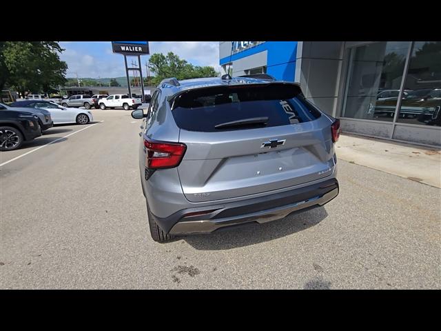 new 2025 Chevrolet Trax car, priced at $25,895
