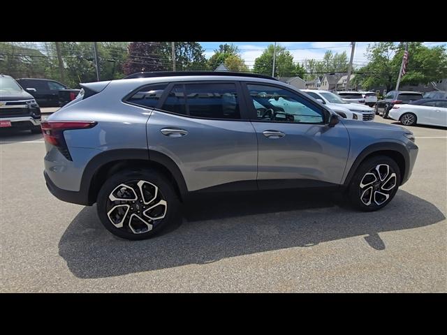 new 2025 Chevrolet Trax car, priced at $25,895