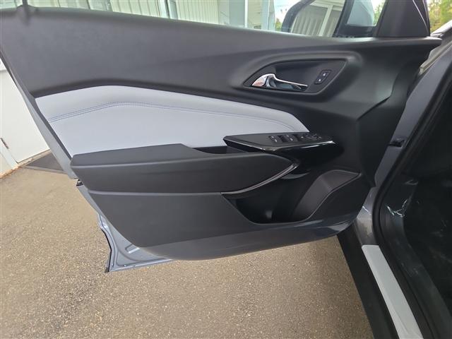 new 2026 Chevrolet Trax car, priced at $25,090