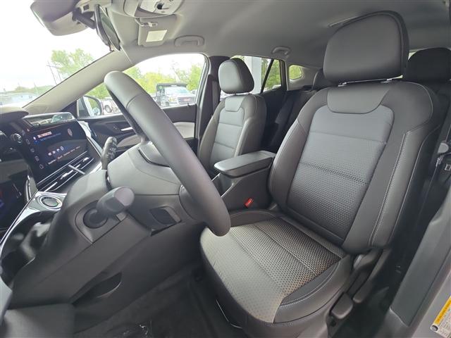 new 2026 Chevrolet Trax car, priced at $25,090
