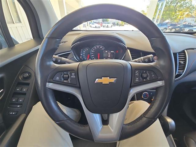 used 2022 Chevrolet Trax car, priced at $18,983