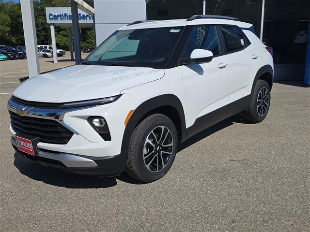 new 2026 Chevrolet TrailBlazer car, priced at $29,380