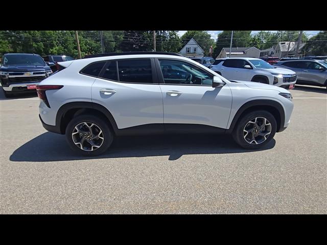 new 2025 Chevrolet Trax car, priced at $24,690
