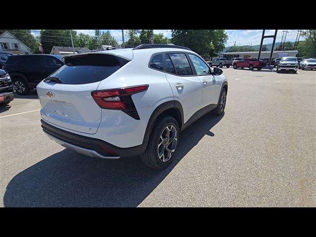new 2025 Chevrolet Trax car, priced at $24,690
